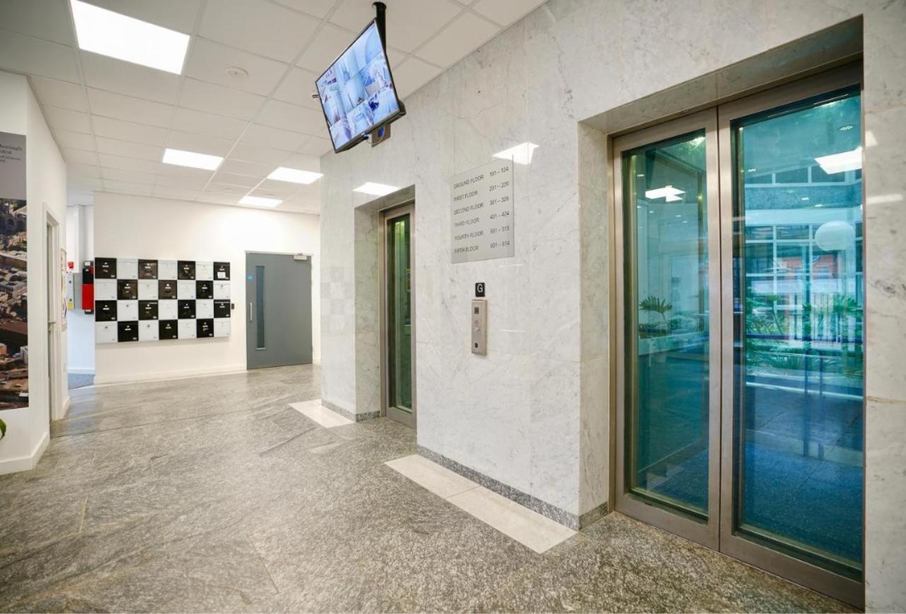 Bayard Luxe 2 Bedroom Penthouse Duplex Peterborough Bagian luar foto